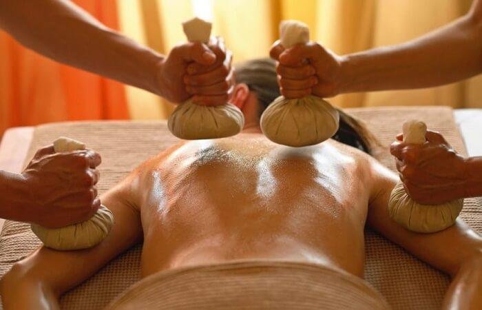 Pottali Swedana Therapy